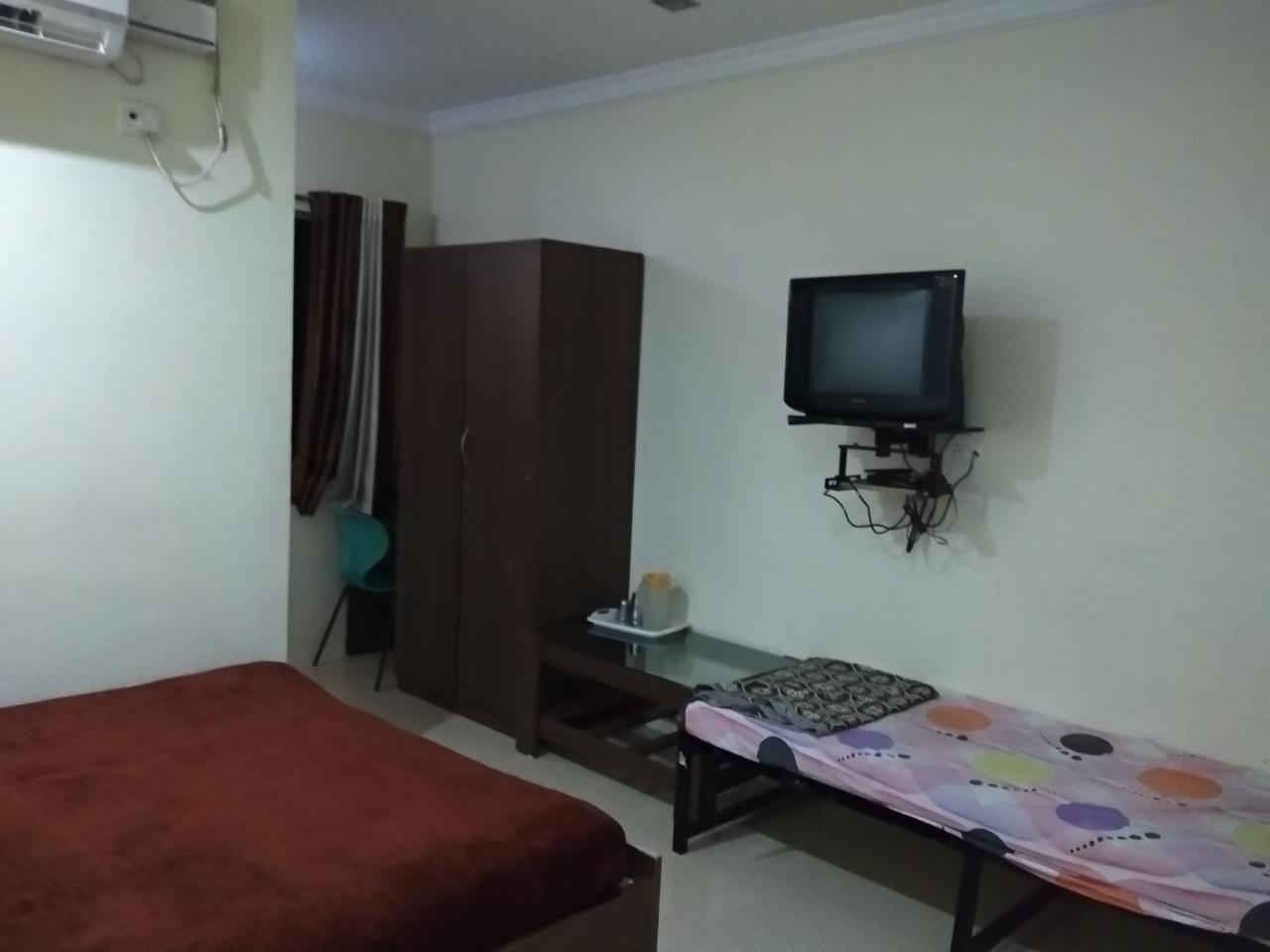 Sai Tirumala Residency Tirupati Exterior photo
